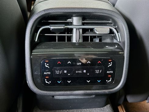 New 2026 Mercedes-Benz E 53 AMG e 4MATIC Sedan image 26