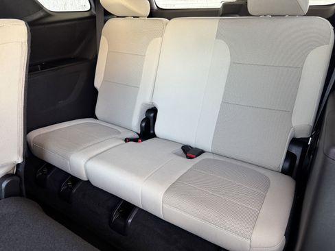 Certified 2022 Chevrolet Traverse LS image 15