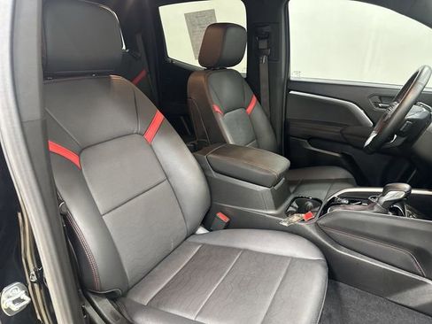 Used 2024 Chevrolet Colorado Z71 w/ LPO, Dark Essentials Package image 27