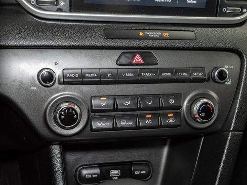 Used 2020 Kia Sportage LX FWD image 18