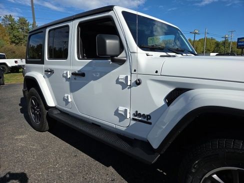 Used 2021 Jeep Wrangler Unlimited Sahara image 91