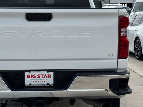 Used 2025 Chevrolet Silverado 2500 LT w/ Convenience Package image 10