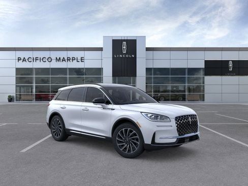 New 2026 Lincoln Corsair Reserve image 7