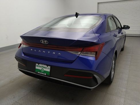 Used 2024 Hyundai Elantra SE FWD image 7