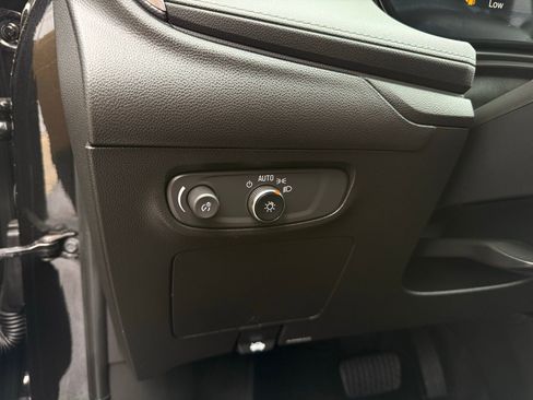 Used 2024 Buick Encore GX Sport Touring image 42