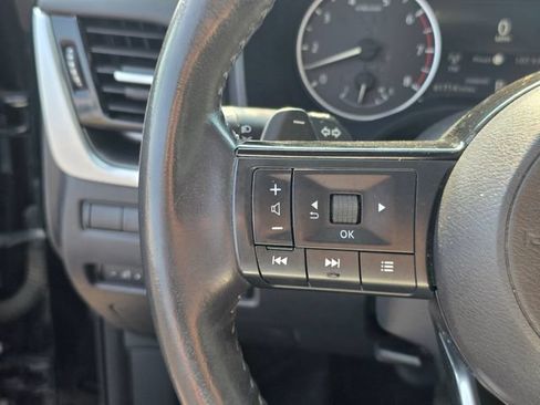 Used 2021 Nissan Rogue SV FWD image 28