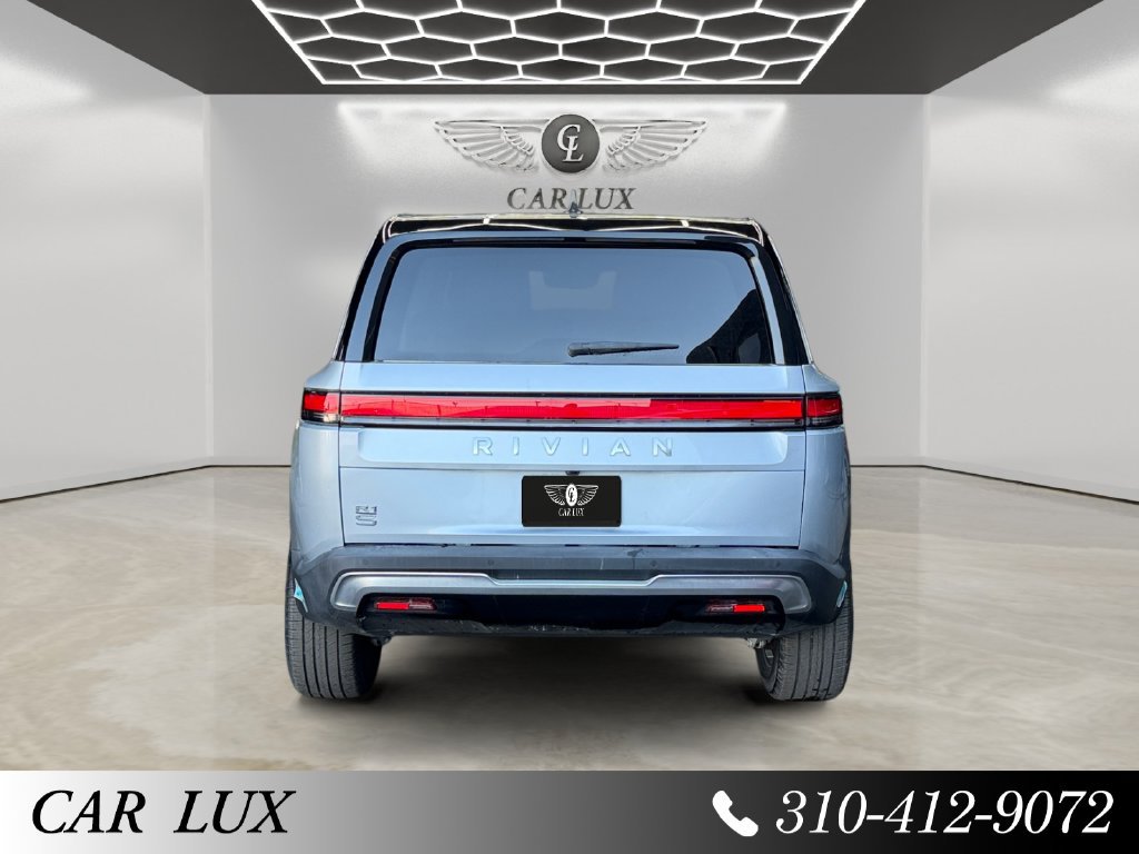 Used 2025 Rivian R1S Adventure Dual AWD/4WD image 4