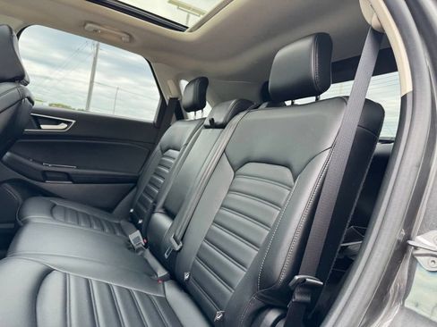 Used 2020 Ford Edge SEL w/ Convenience Package AWD/4WD image 10