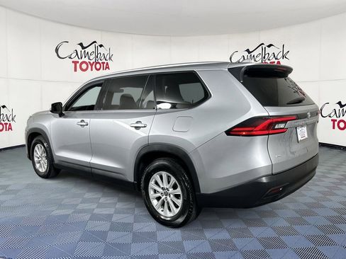 Used 2025 Toyota Grand Highlander AWD image 5