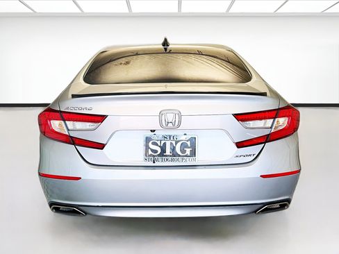 Used 2021 Honda Accord Sport image 5
