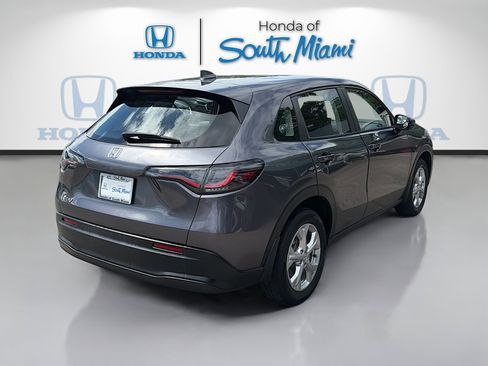 Certified 2023 Honda HR-V LX image 7