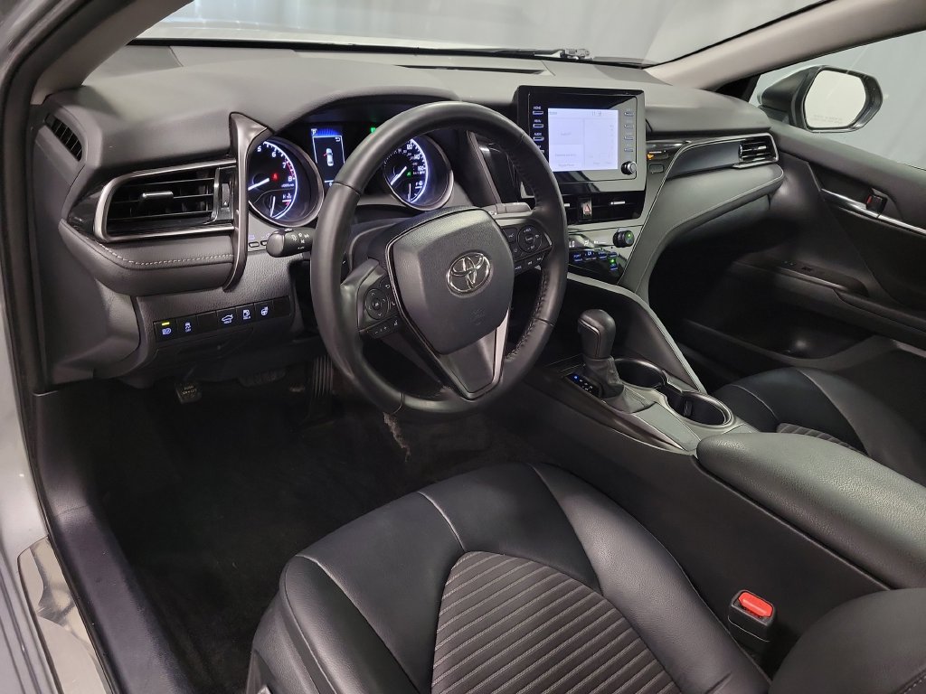 Used 2024 Toyota Camry SE FWD image 16