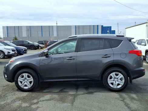 Used 2014 Toyota RAV4 LE image 4