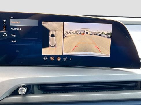 New 2026 Cadillac Vistiq Premium Luxury w/ LPO, Floor Liner Package AWD/4WD image 14