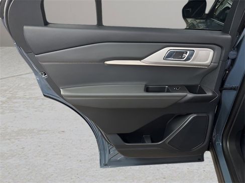 New 2026 Ford Explorer Active w/ Active Comfort Package image 19