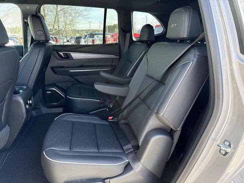 New 2026 Buick Enclave Sport Touring w/ Super Cruise Package image 16