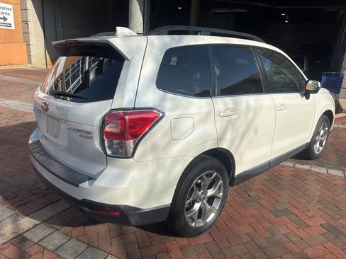 Used 2017 Subaru Forester 2.5i Touring image 3