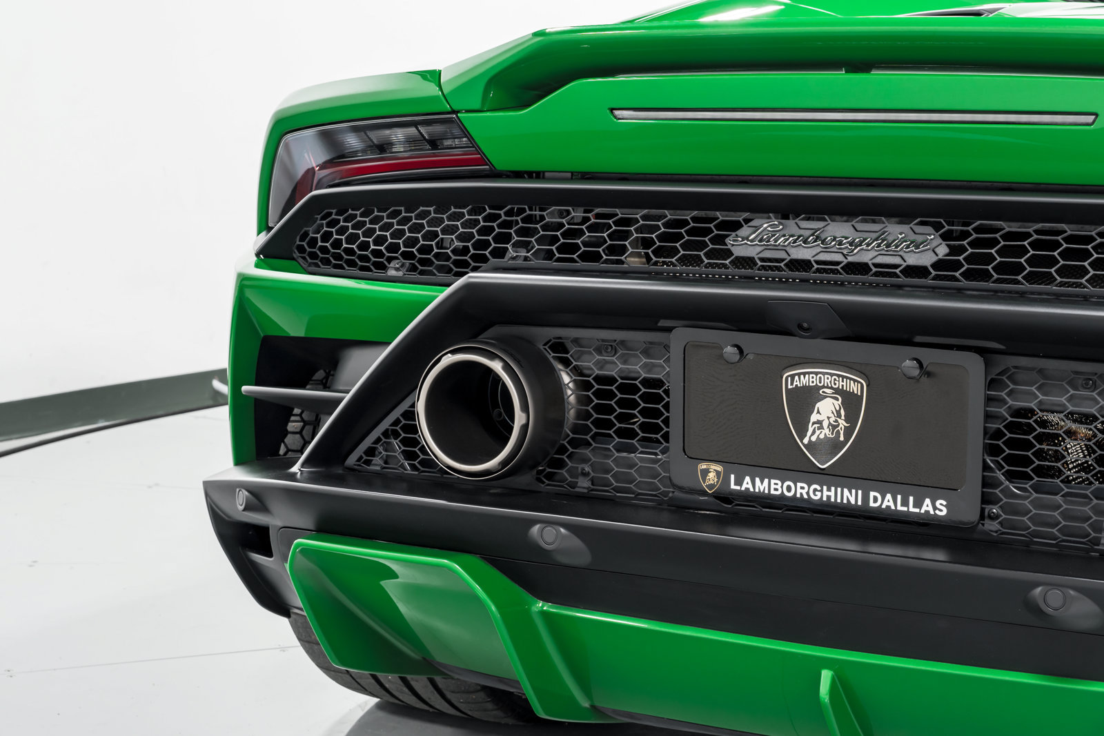 Used 2022 Lamborghini Huracan EVO RWD image 56