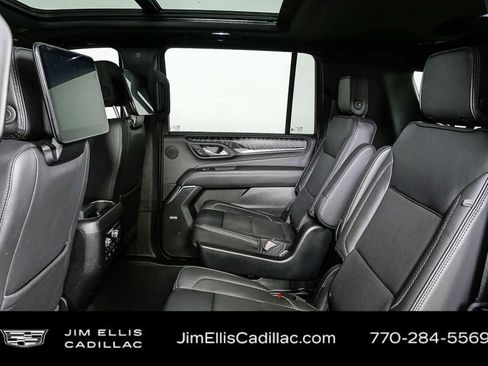 Used 2023 GMC Yukon XL Denali w/ Denali Reserve Package image 34