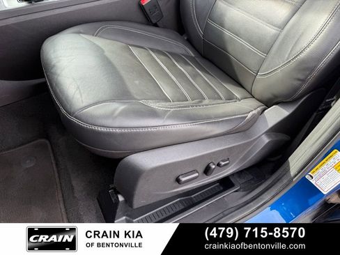 Used 2017 Ford Escape Titanium image 25