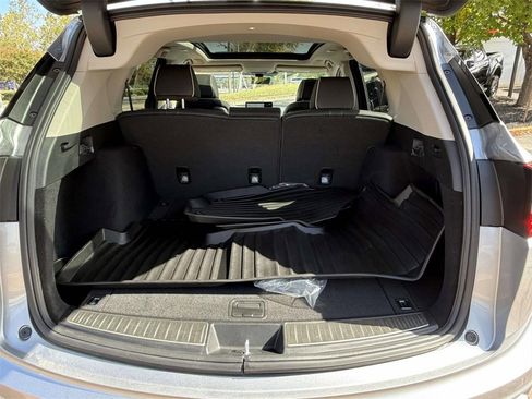 Certified 2025 Acura RDX SH-AWD w/ Advance Package image 32