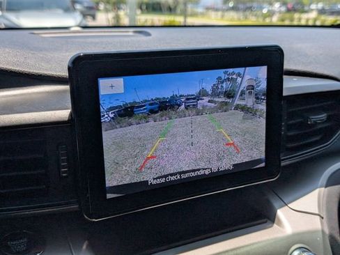 Used 2023 Ford Explorer XLT RWD image 22