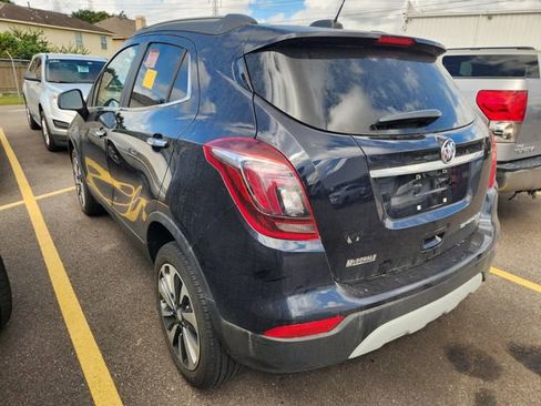 Used 2022 Buick Encore Preferred w/ Safety Package AWD/4WD image 4
