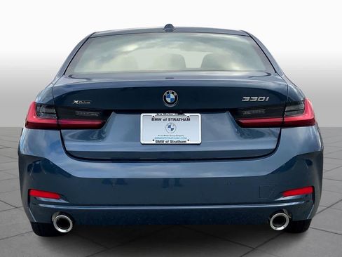 New 2025 BMW 330i xDrive Sedan w/ Premium Package image 4