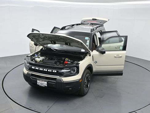 Used 2025 Ford Bronco Sport Outer Banks w/ Outer Banks Tech Package+ image 38