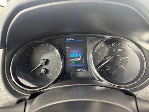 Used 2021 Nissan Rogue Sport SV AWD/4WD image 21