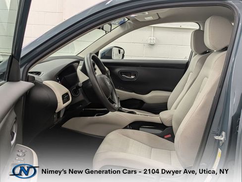 Used 2023 Honda HR-V LX image 3