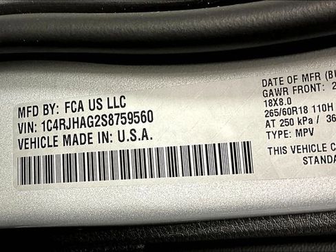 New 2025 Jeep Grand Cherokee Laredo image 9