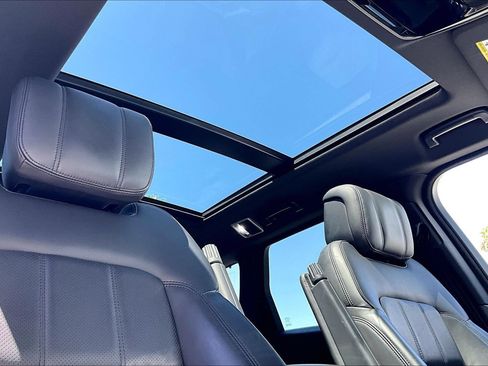 Used 2019 Land Rover Range Rover Sport Supercharged AWD/4WD image 22