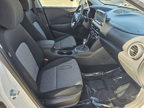 Used 2021 Hyundai Kona SEL Plus image 17