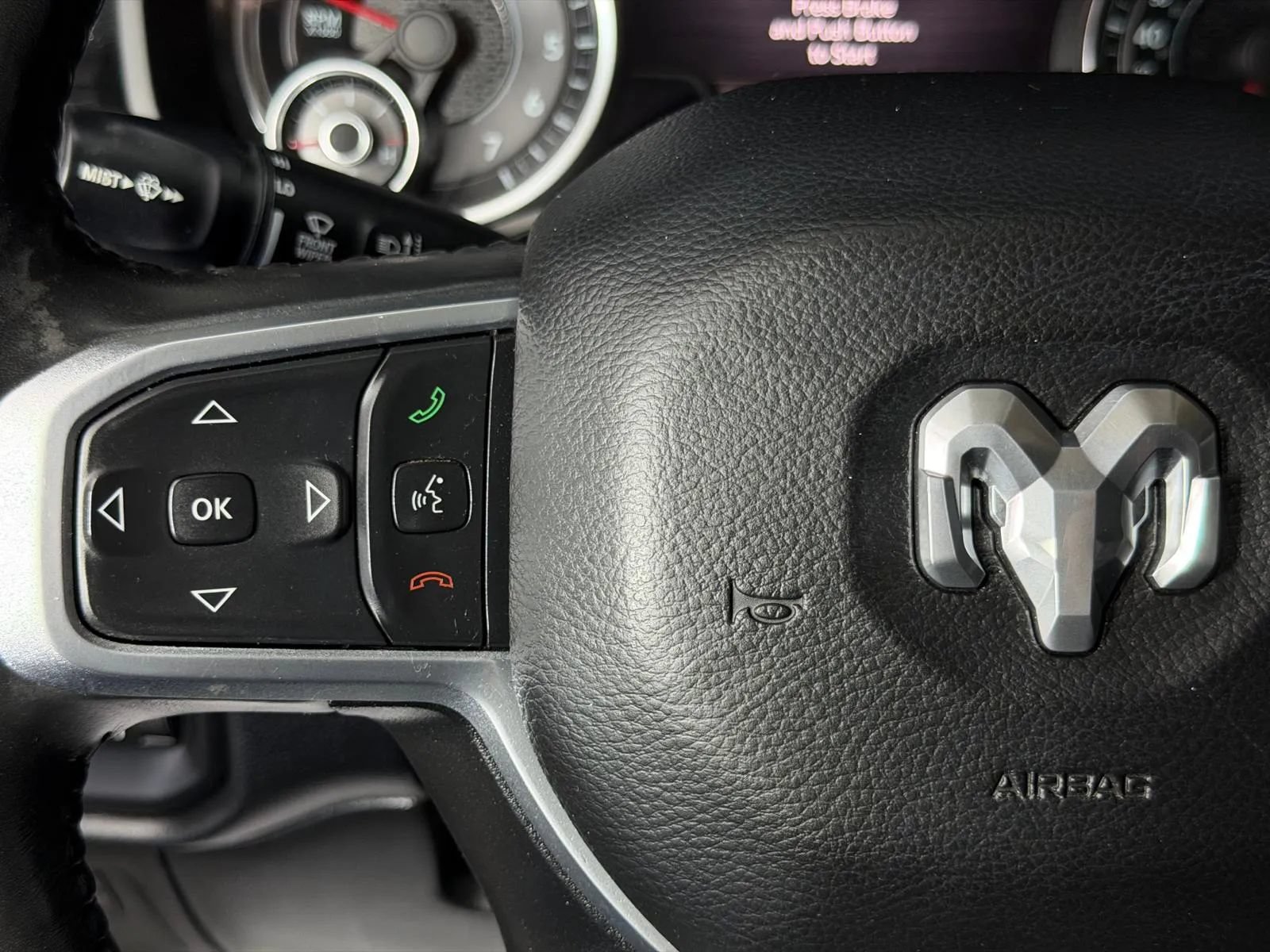 Used 2020 RAM 1500 Laramie AWD/4WD image 30