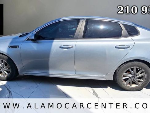 Used 2019 Kia Optima LX FWD image 2