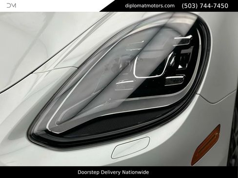 Used 2018 Porsche Panamera 4 image 13