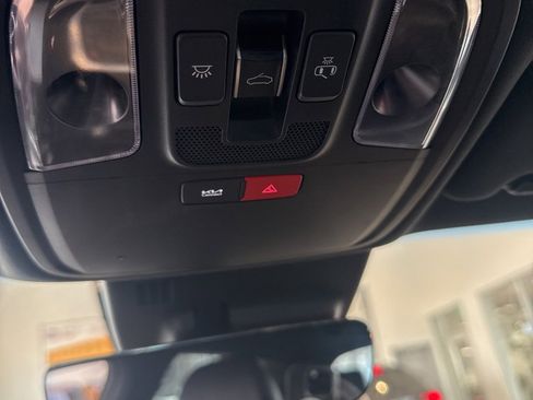 Used 2023 Kia Stinger GT2 image 19