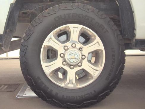 Used 2024 RAM 2500 Big Horn w/ Off Road Package AWD/4WD image 11