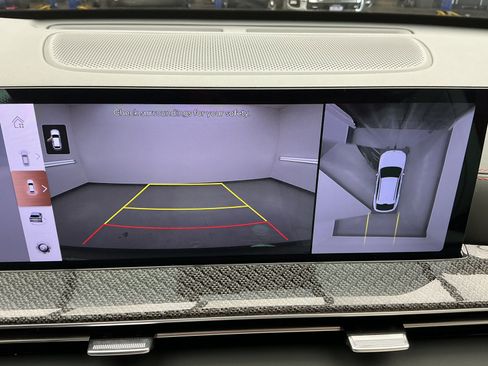 Used 2025 Genesis GV80 3.5T e-SC image 8