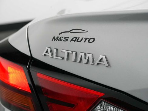 Used 2021 Nissan Altima 2.5 SV FWD image 11