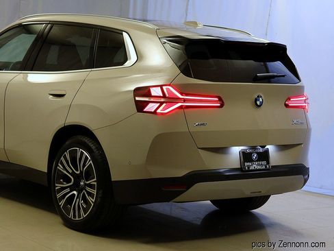 Certified 2025 BMW X3 xDrive30i w/ Premium Package AWD/4WD image 8