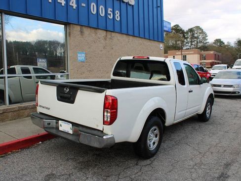 Used 2015 Nissan Frontier S image 4