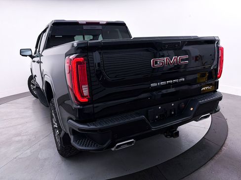 Used 2022 GMC Sierra 1500 AT4 w/ AT4 Premium Package image 11