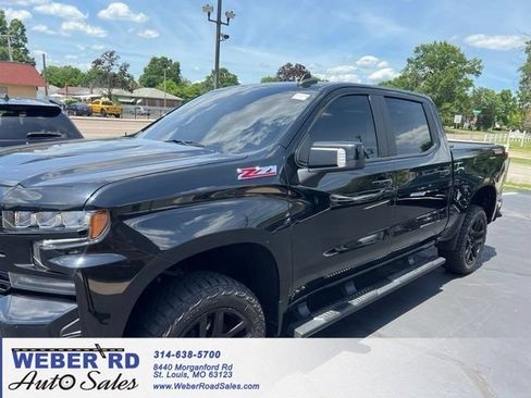Used 2022 Chevrolet Silverado 1500 LT Trail Boss w/ Safety Package AWD/4WD image 1