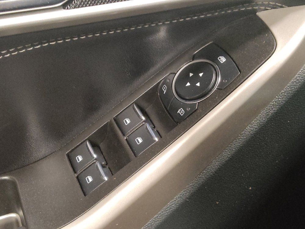 Used 2024 Ford Explorer XLT RWD image 27