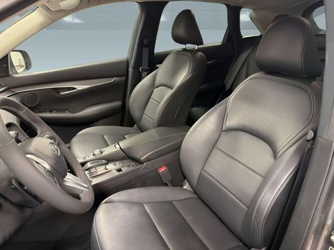 Used 2023 INFINITI QX50 Pure AWD/4WD image 5