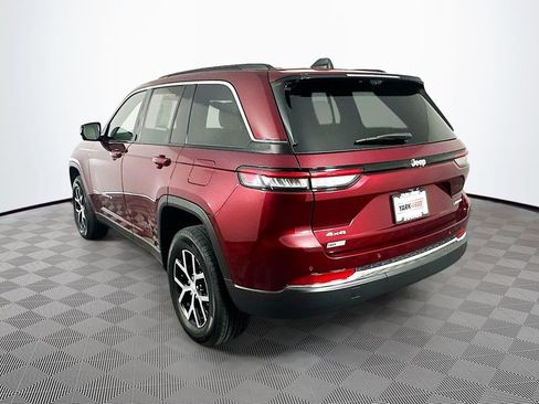 Certified 2025 Jeep Grand Cherokee Limited w/ Luxury Tech Group II AWD/4WD image 8