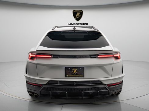 Used 2024 Lamborghini Urus S AWD/4WD image 12