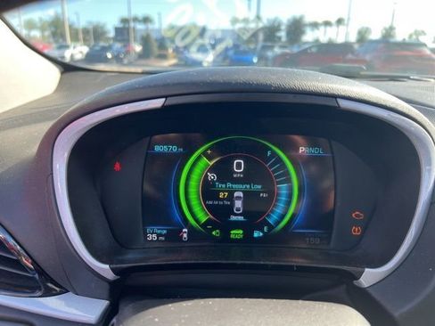 Used 2017 Chevrolet Volt LT w/ Comfort Package image 10